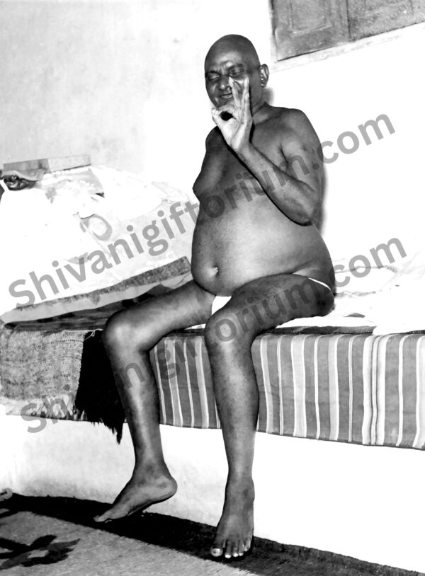 Bhagwan Nityanand B/W Photo Copy